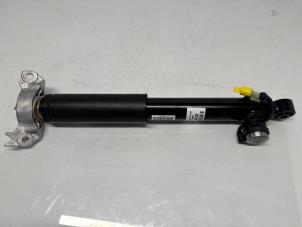 Nieuwe Schokbreker rechts-achter Opel Insignia Prijs op aanvraag aangeboden door Jonker - Huissen B.V.