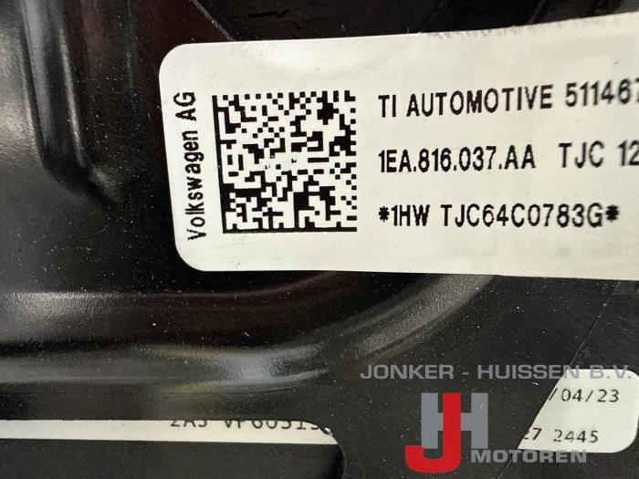 Diversen Volkswagen ID.4 - Photo 5
