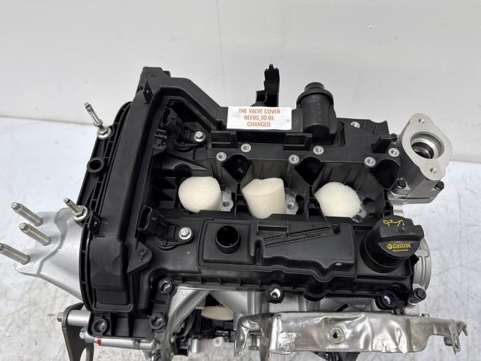 Motor van een Ford Fiesta 6 (JA8) 1.0 EcoBoost 12V 100 2014