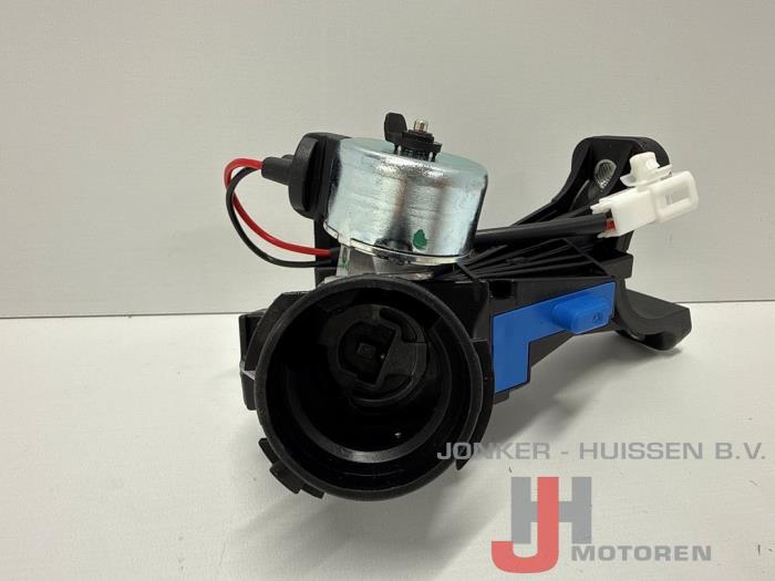 Elektronisch kontaktslot Fiat 500X - Photo 2