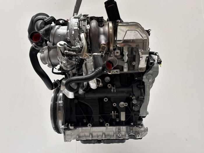Motor Volkswagen Golf