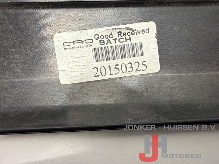 Afdekplaat motor Audi R8 - صورة 5