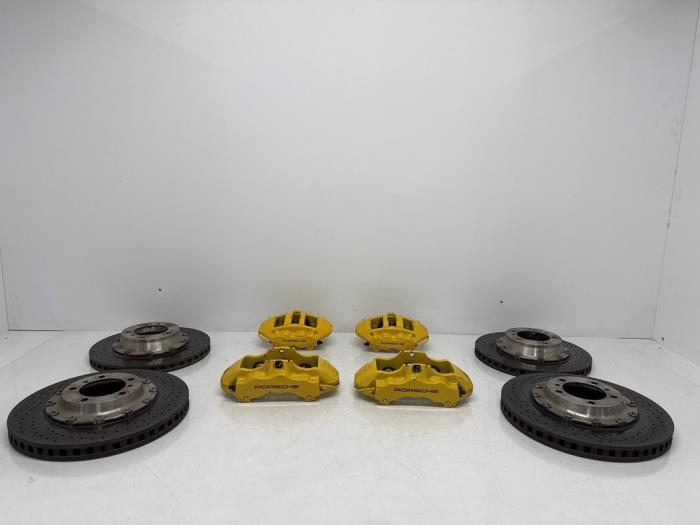 Remmenset compleet voor+achter Porsche 911