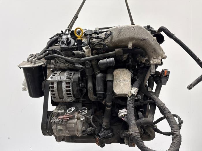 Motor Volkswagen Golf