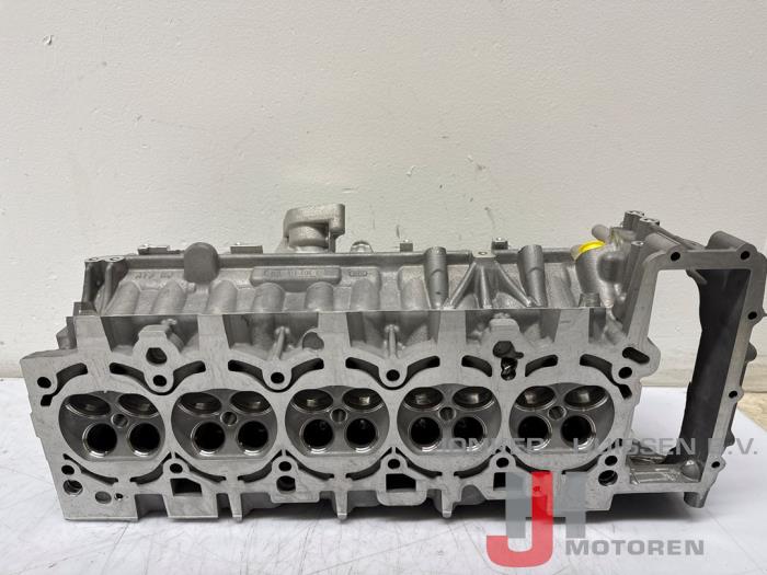 Cilinderkop Audi R8 BUJ - Fotoğraf 4