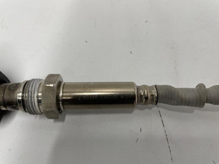 Nox sensor van een Audi A3 Sportback (8YA) 2.0 30 TDI 16V 2023