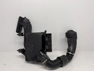 Nieuwe Luchtfilterhuis Mercedes Sprinter 3,5t (907.6/910.6) 311 CDI 2.0 D RWD Prijs € 133,10 Inclusief btw aangeboden door Jonker - Huissen B.V.