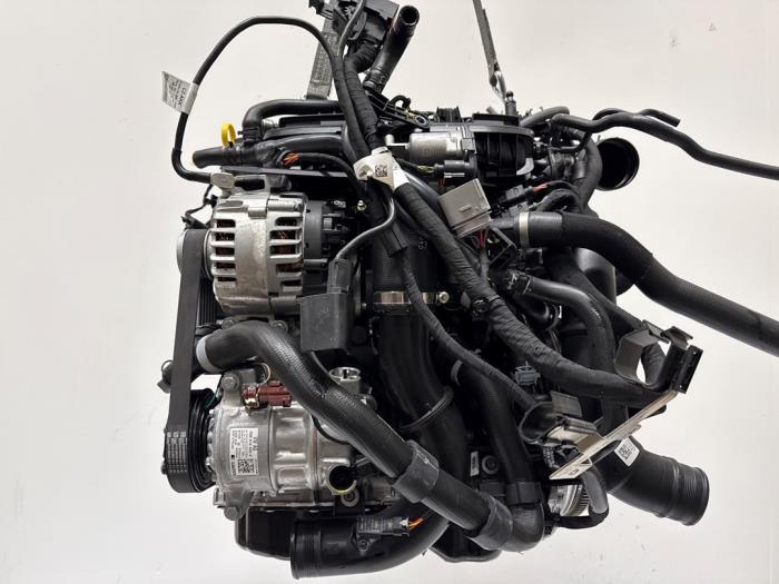 Motor Volkswagen Golf