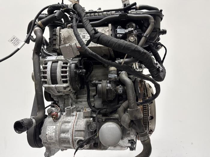 Motor Volkswagen Golf