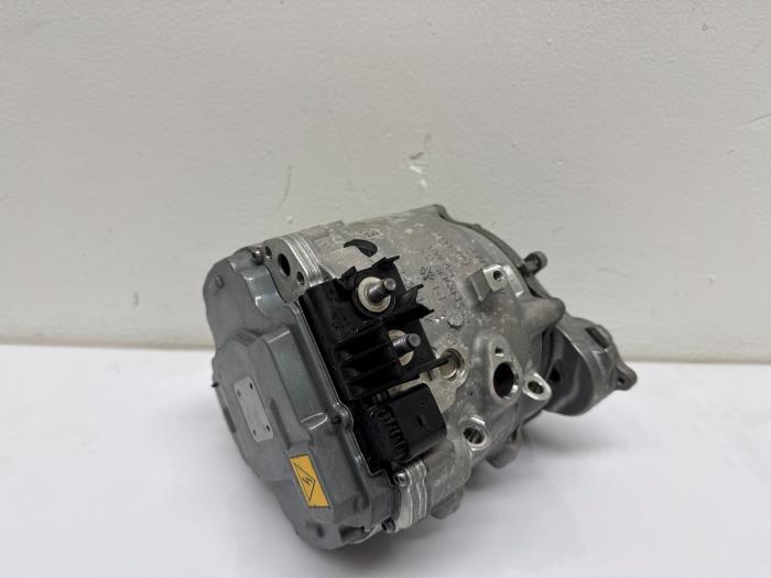 Dynamo Audi S8