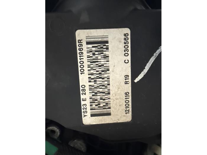 Motor van een Nissan NP 300 Navara (D23) 2.3 dCi 16V 4x4 2019