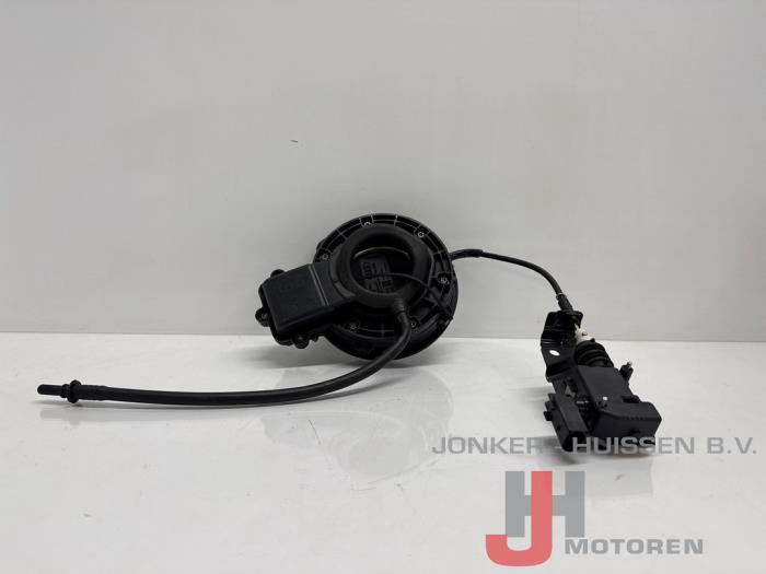 Tank Klep Audi R8 - Photo 3
