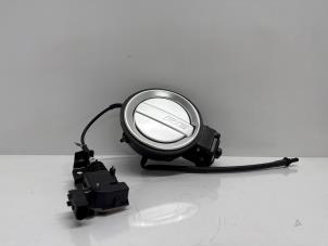 Gebruikte Tank Klep Audi R8 (422/423) Prijs op aanvraag aangeboden door Jonker - Huissen B.V.