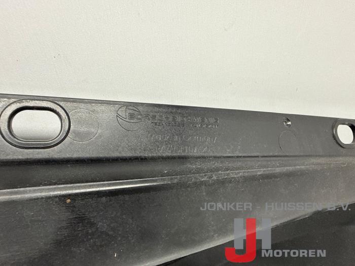 Afdekplaat motor Audi R8 - Fotoğraf 4