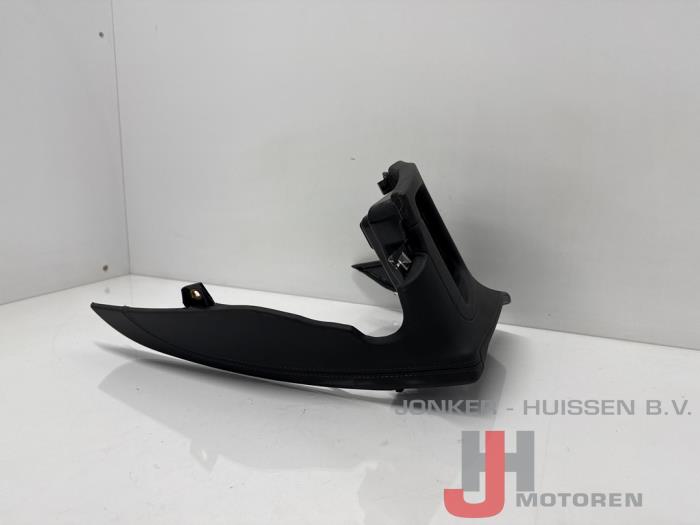 Dashboard sierlijst Audi R8 - Fotoğraf 2