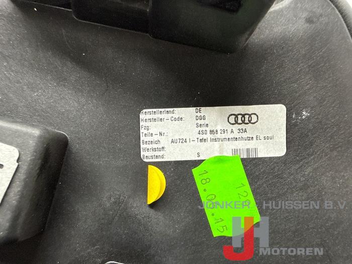 Dashboard deel Audi R8 - صورة 4