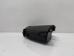 Gebruikte Armleuning Audi R8 (422/423) Prijs op aanvraag aangeboden door Jonker - Huissen B.V.