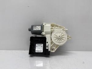 Gebruikte Motor electrisch raam Audi R8 (422/423) Prijs op aanvraag aangeboden door Jonker - Huissen B.V.