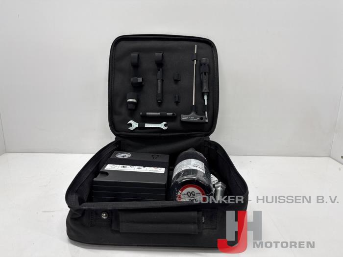 Banden reparatieset Audi R8 - Photo 2