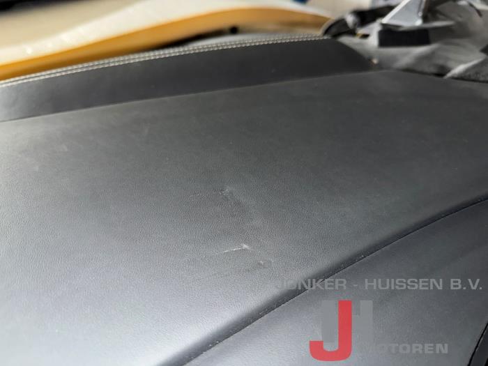 Dashboard Audi R8 - 照片 15