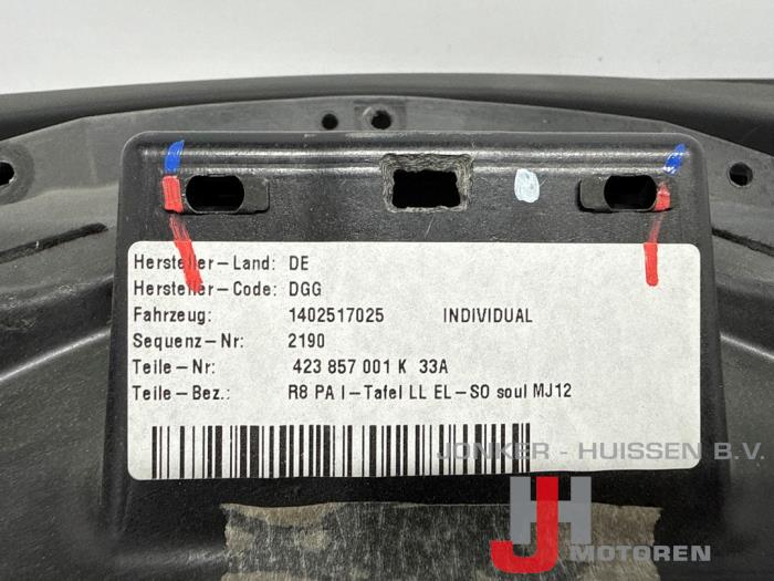 Dashboard Audi R8 - 照片 7