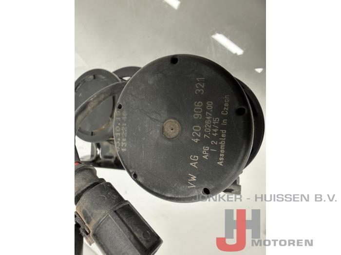 Secundaire Pomp Audi R8 - Foto 3
