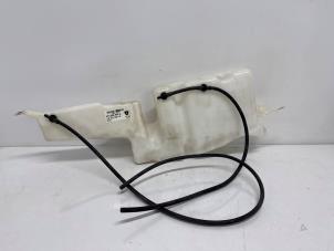 Gebruikte Ruitensproeiertank voor Lamborghini Huracan 5.2 V10 LP 610-4 Prijs op aanvraag aangeboden door Jonker - Huissen B.V.