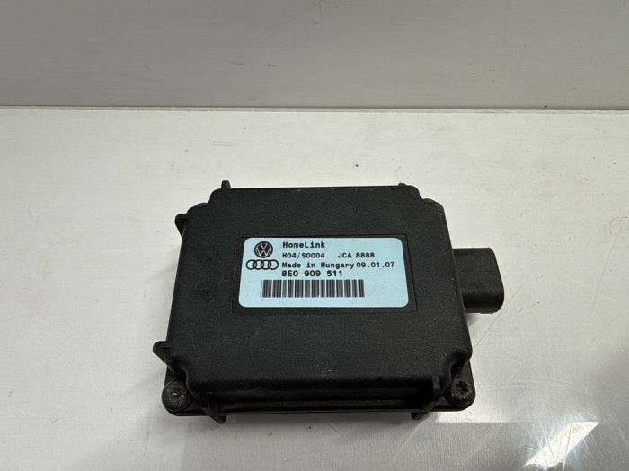 Garagedeur opener Audi R8