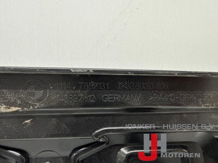Afdekplaat motor BMW M5 S63B44B - Foto 4