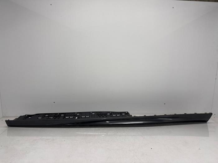 Zijskirt links Audi R8