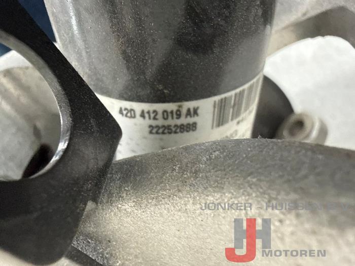 Wielophanging links-voor Audi R8 - Fotoğraf 3