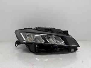 Gebruikte Rechter Koplamp Peugeot 308 (F3/FB/FH/FM/FP) Prijs op aanvraag aangeboden door Jonker - Huissen B.V.