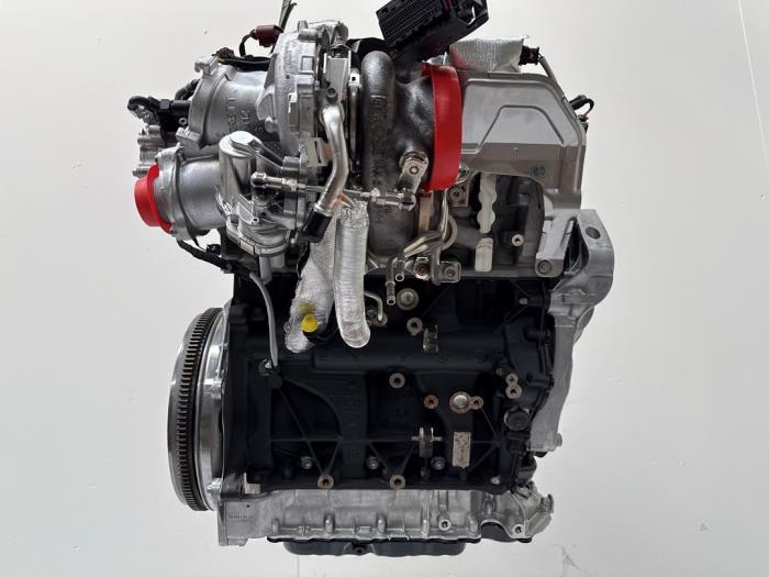 Motor Volkswagen Golf