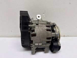 Gebruikte Dynamo Opel Astra L (F3/FB/FM/FP) 1.6 GSe Plug-in Hybrid Turbo 16V Prijs op aanvraag aangeboden door Jonker - Huissen B.V.