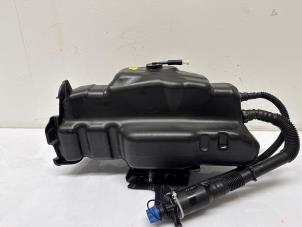 Gebruikte Adblue tank Iveco New Daily VI Prijs € 647,35 Inclusief btw aangeboden door Jonker - Huissen B.V.