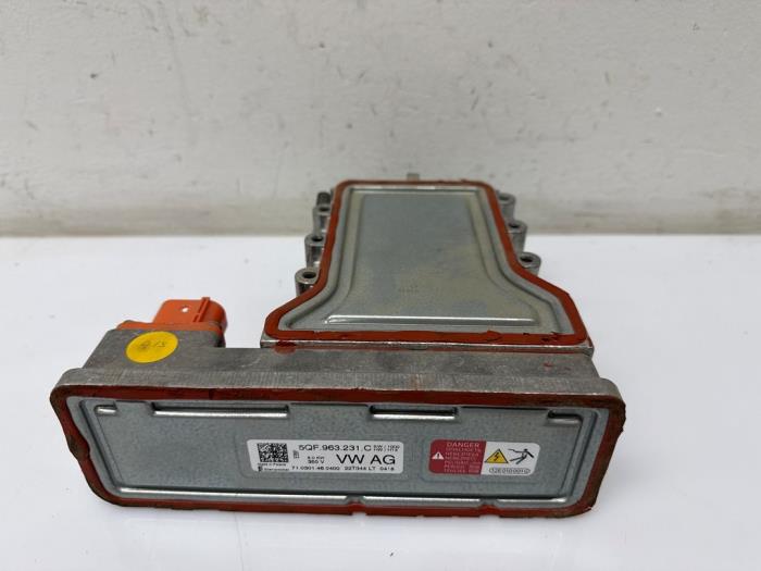 Koelwater Verwarmings Module Volkswagen Golf