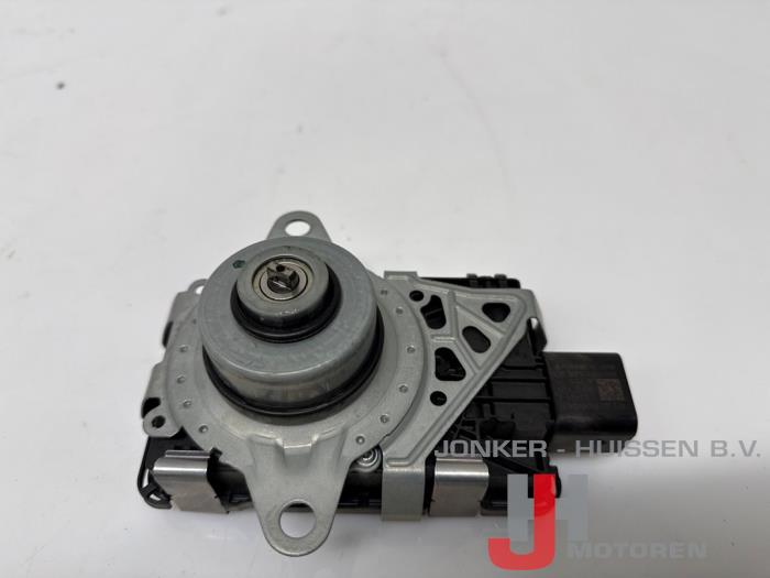 Stelmotor tussenbak Audi A6 - Photo 2