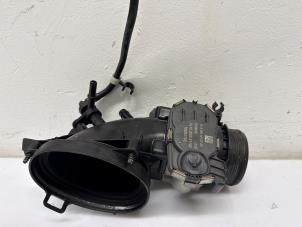 Gebruikte Gasklephuis Mercedes A (177.0) 2.0 A-35 AMG Turbo 16V 4Matic Prijs € 266,20 Inclusief btw aangeboden door Jonker - Huissen B.V.