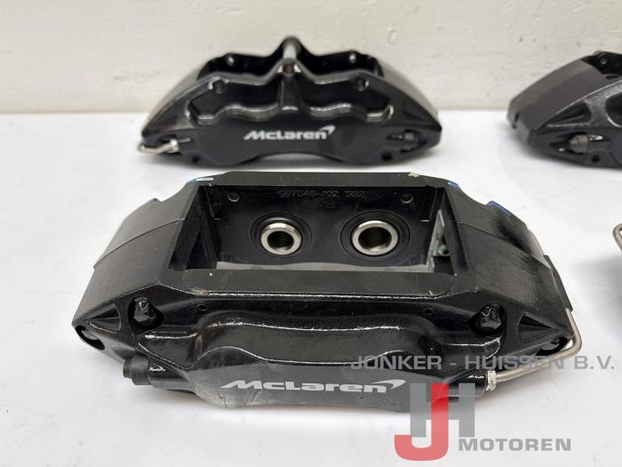 Remmenset compleet voor+achter McLaren 650S - Foto 2