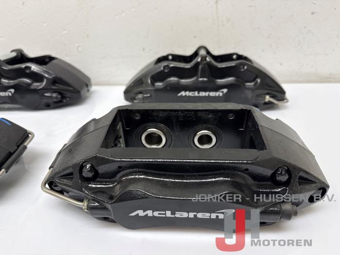 Remmenset compleet voor+achter McLaren 650S - Foto 3