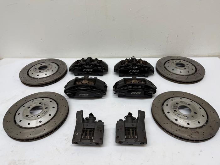 Remmenset compleet voor+achter Audi R8