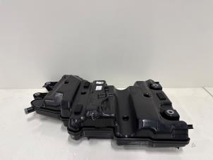 Nieuwe Adblue tank Mercedes V (447.8) Prijs op aanvraag aangeboden door Jonker - Huissen B.V.