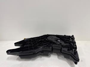 Nieuwe Adblue tank Mercedes V (447.8) Prijs € 1.210,00 Inclusief btw aangeboden door Jonker - Huissen B.V.