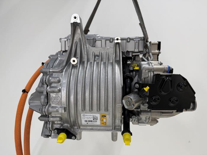 Elektromotor elektrische auto Mercedes eSprinter