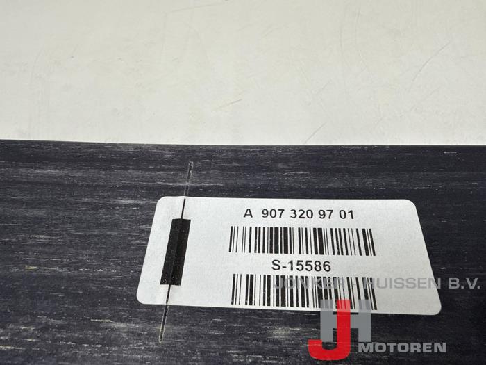 Bladveer achter Mercedes Sprinter - Photo 2