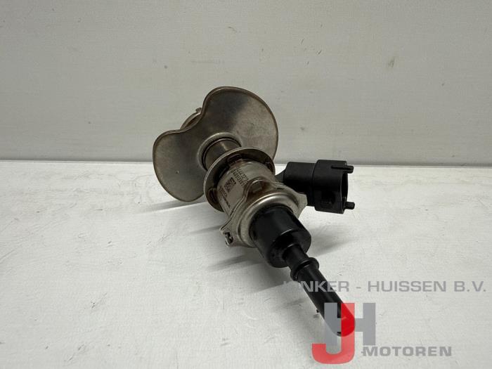 Adblue injector Iveco New Daily F1CFL411B - صورة 3