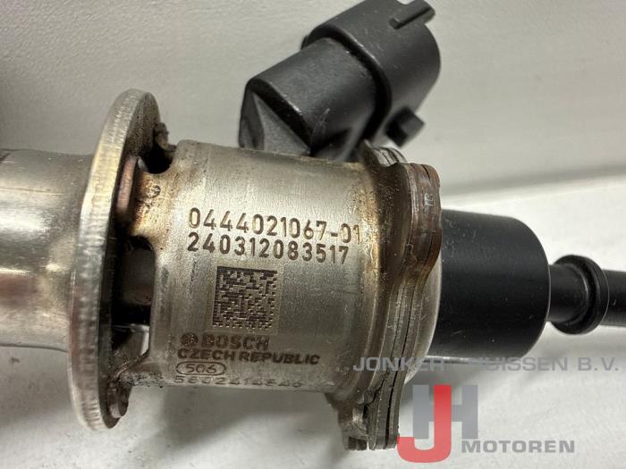 Adblue injector Iveco New Daily F1CFL411B - صورة 4