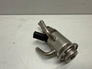 Nieuwe Adblue injector BMW 5 serie (G30) 520d 2.0 TwinPower Turbo 16V Prijs op aanvraag aangeboden door Jonker - Huissen B.V.