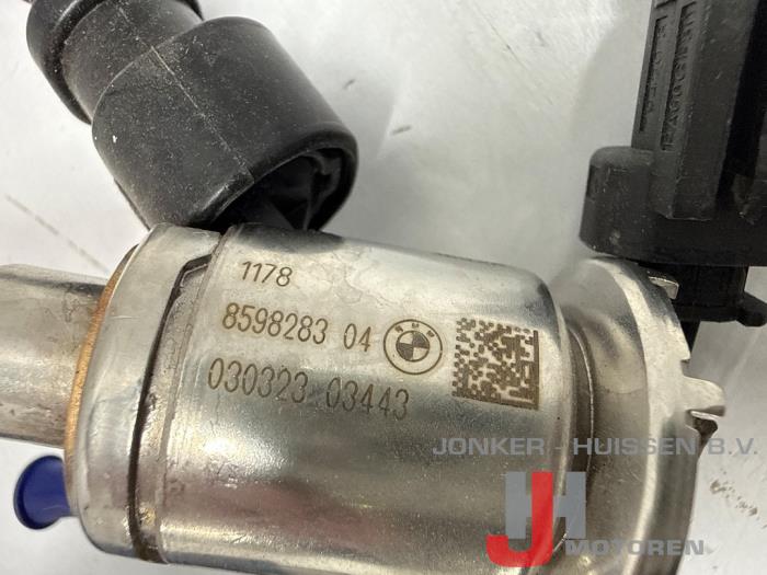 Adblue injector BMW 5-Serie B57D30B - Foto 2