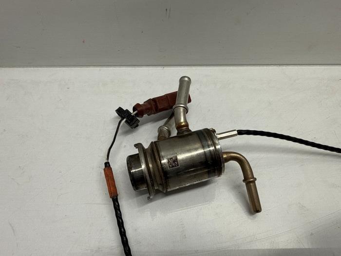 Adblue injector van een Volkswagen Transporter T6 2.0 TDI 150 2022